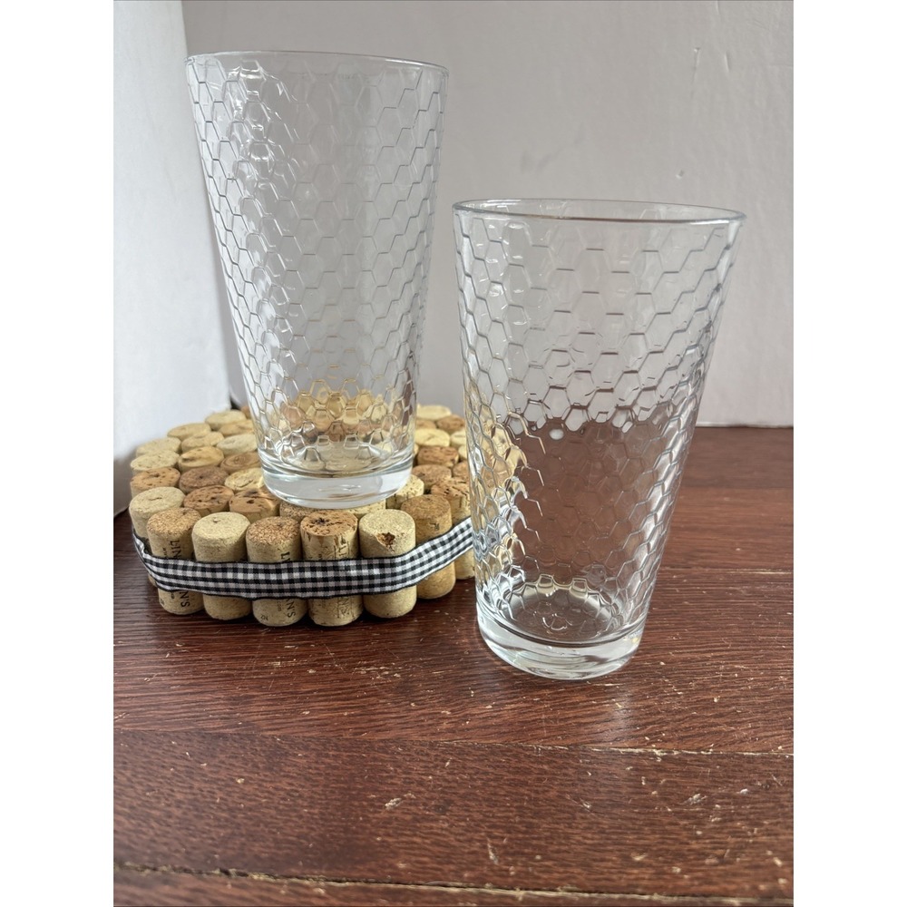 Set‎ of 2 Vintage Circleware Honeycomb/Chicken Wire Clear Glass Tumblers